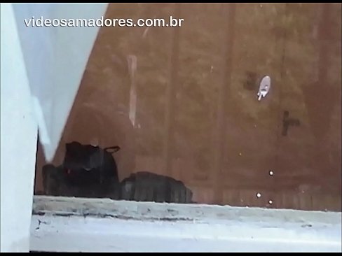 ❤️ Мүйүздүү жигит башка жигит менен сүйлөшкөн кызын карап, жубайларды бузбай блять видеого тартып жатат ❤️ Сапаттуу порно боюнча бизде