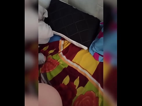 ❤️ Менин комнаташым үйдө жалгыз калат, анткени күйөөсү каникулга кетип жатат, мен аны сиккенге жана эшегин сүткө толтурганга мүмкүнчүлүк берем ❤️ Сапаттуу порно боюнча бизде